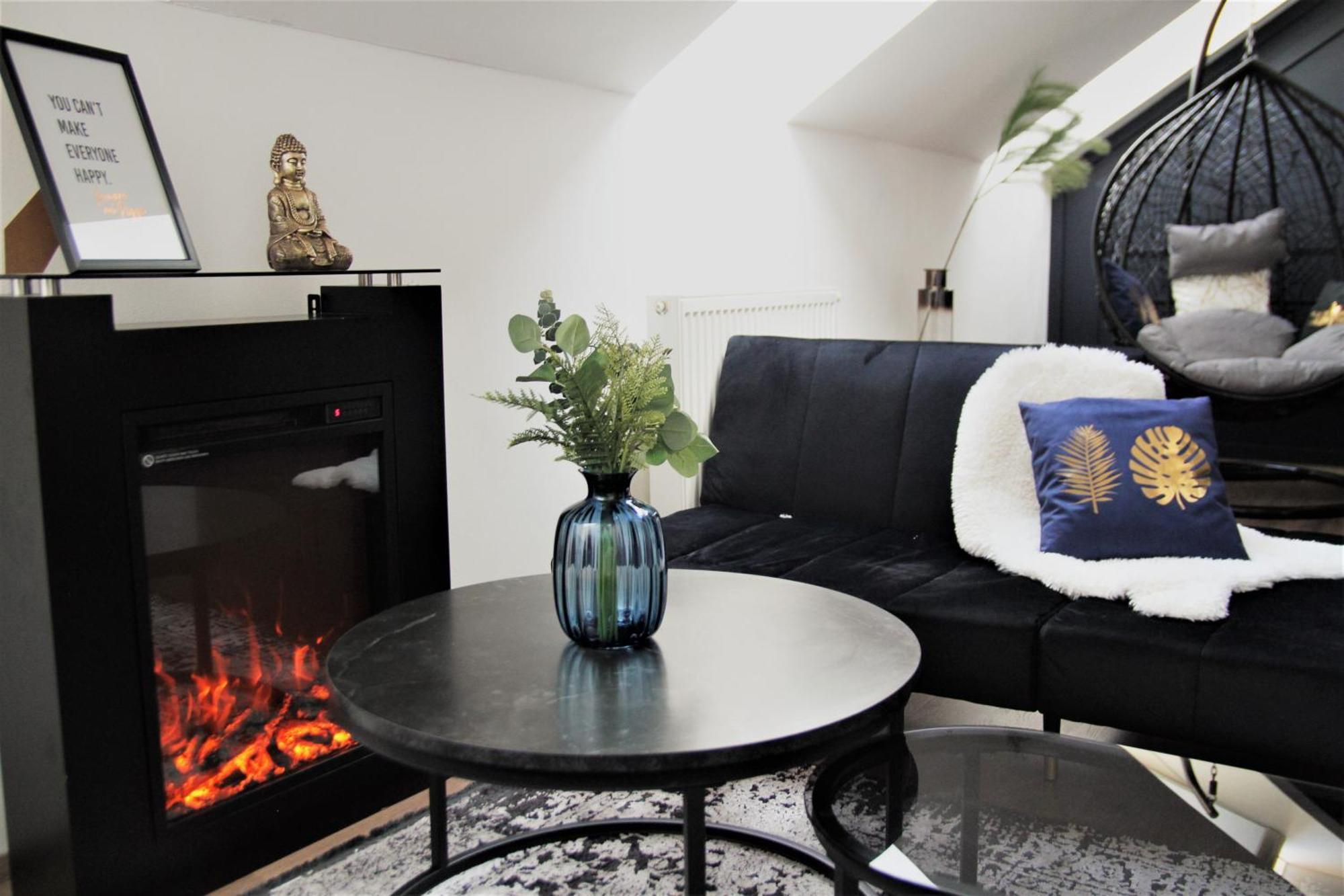 Spacious Flat & Parking Possibility, 3 Stops To Wenceslav Square Prague Exterior photo